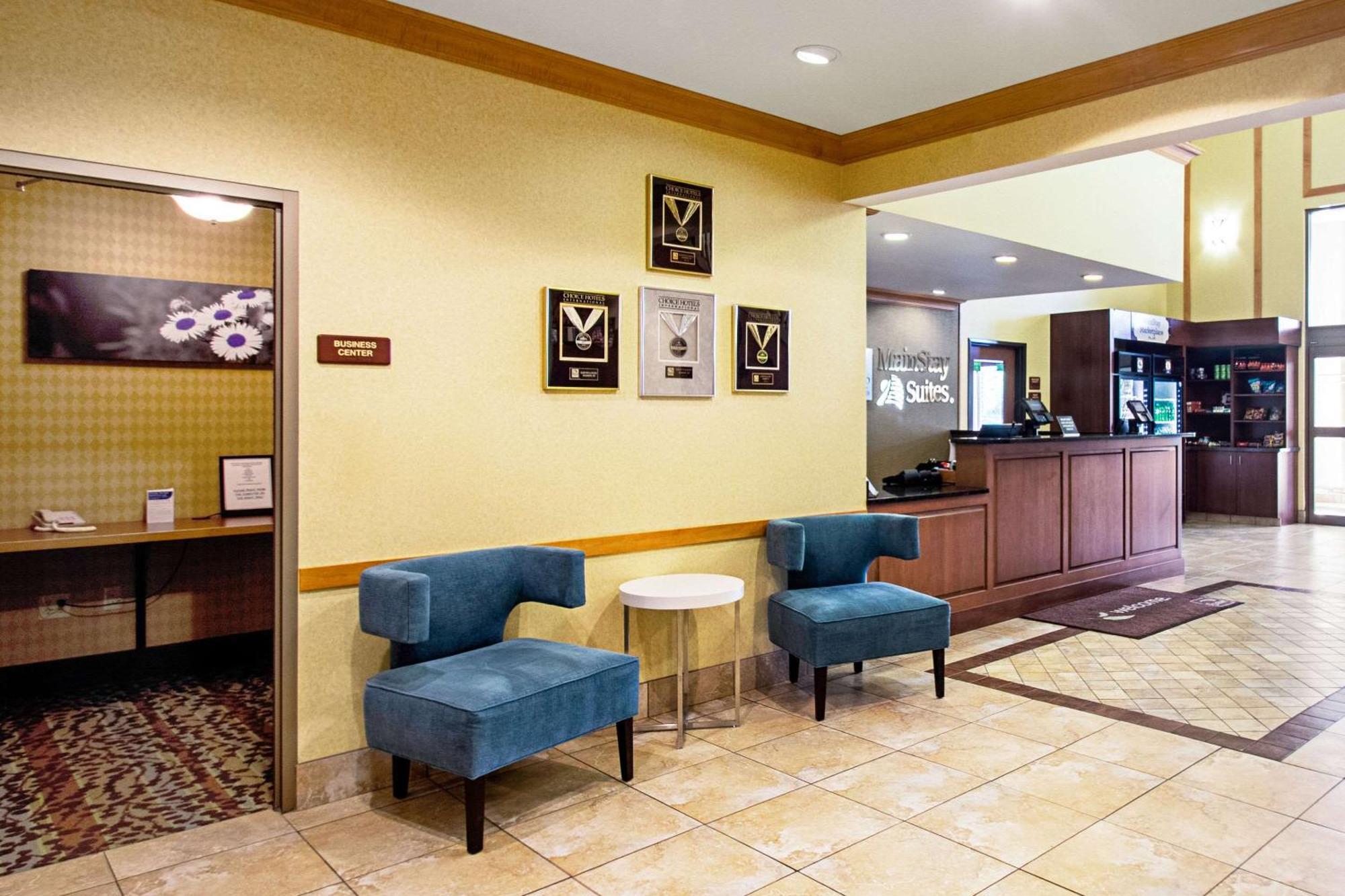 เมนสเตย์ สวีท เอ็กซ์เท็นด์ สเตย์ โฮเต็ล เมดิสัน อีสต์ Hotel ภายนอก รูปภาพ